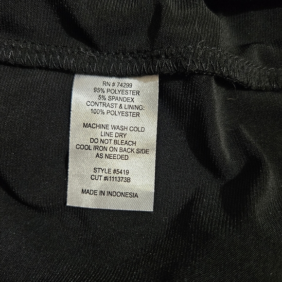 Knee-length Formal Dress - Picture 11 of 11